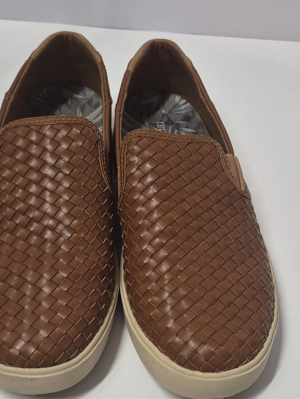 Olukai Men's Lae'ahi Lauhala Slip On Shoes In The Color Fox